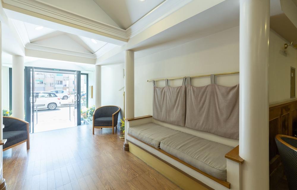 Leopardi 3* Neapel