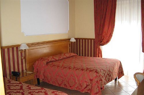 Hotel Leopardi Neapel