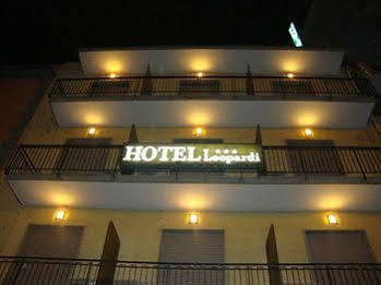 Leopardi 3* Neapel